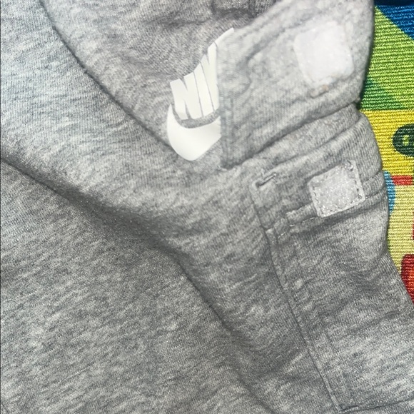 Nike Kids Gray Sweatpants and Hoodie Set - Picture 5 of 13